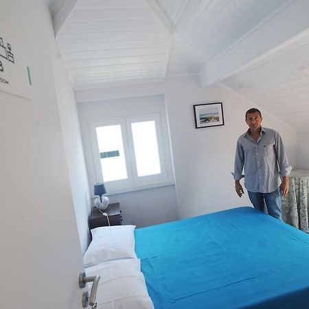 Incosta Surf House Pansiyon Costa da Caparica Dış mekan fotoğraf
