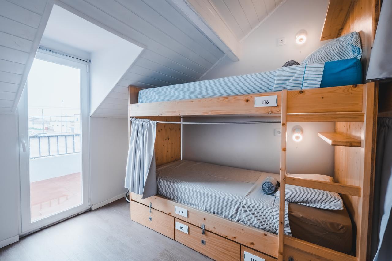 Incosta Surf House Pansiyon Costa da Caparica Dış mekan fotoğraf