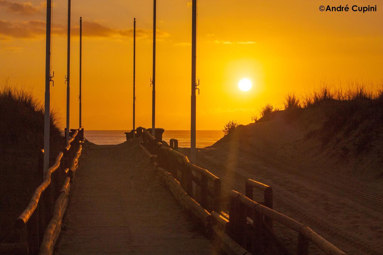Incosta Surf House Pansiyon Costa da Caparica Dış mekan fotoğraf