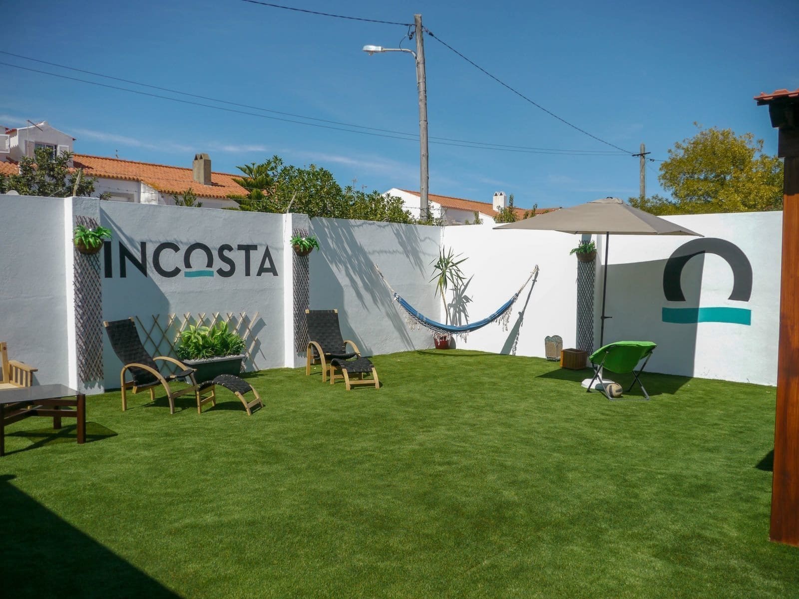 Incosta Surf House Pansiyon Costa da Caparica Dış mekan fotoğraf