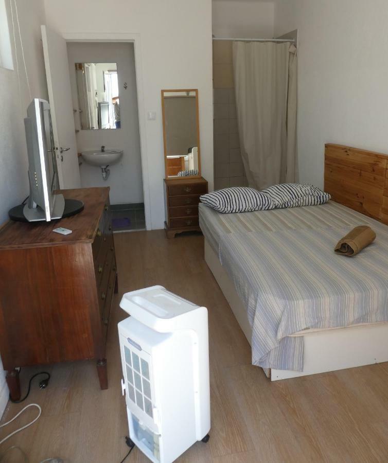 Incosta Surf House Pansiyon Costa da Caparica Dış mekan fotoğraf