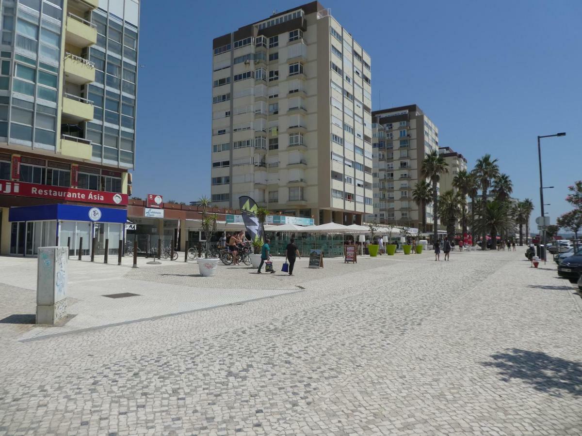 Incosta Surf House Pansiyon Costa da Caparica Dış mekan fotoğraf