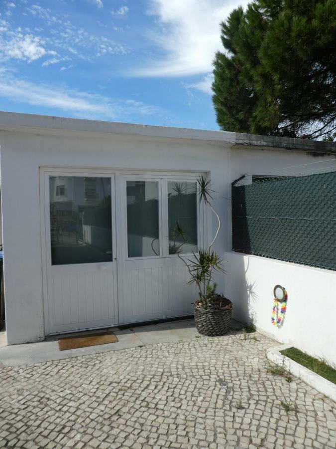 Incosta Surf House Pansiyon Costa da Caparica Dış mekan fotoğraf