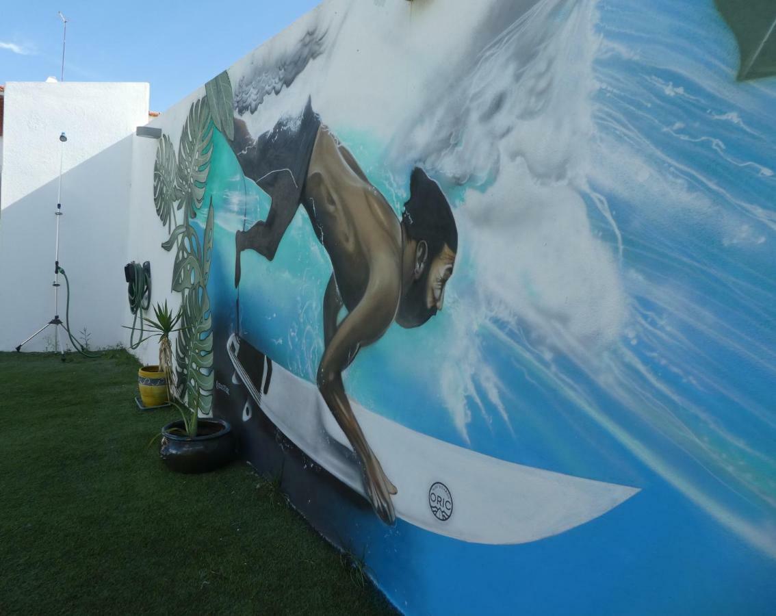 Incosta Surf House Pansiyon Costa da Caparica Dış mekan fotoğraf