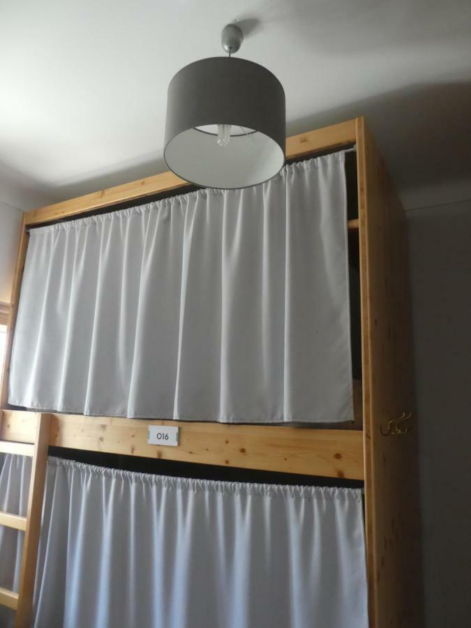 Incosta Surf House Pansiyon Costa da Caparica Dış mekan fotoğraf